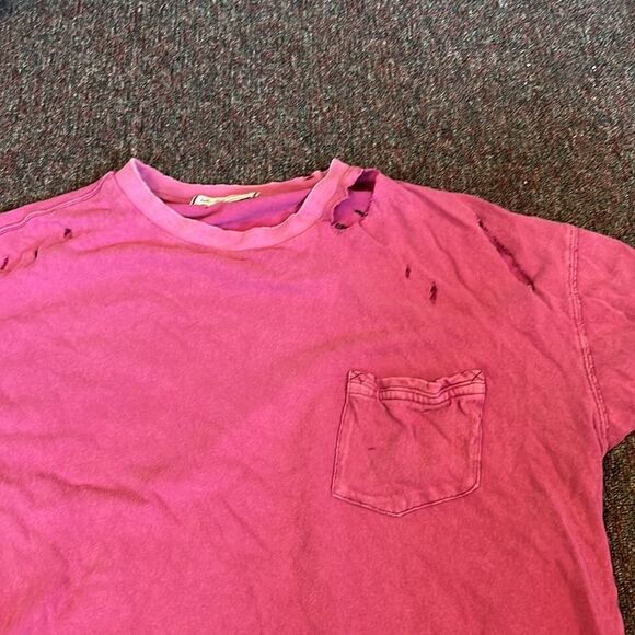 We the free distressed top small - Picture 3 of 6